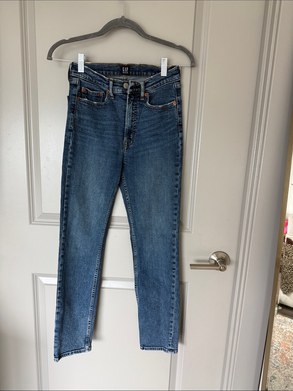 GAP Skinny Jeans in Dark Blue Wash SIZE 0/25R